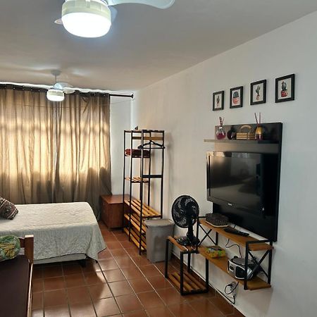 Praia Grande - Aviacao - Apto Estudio - 200 Mts Da Praia エクステリア 写真