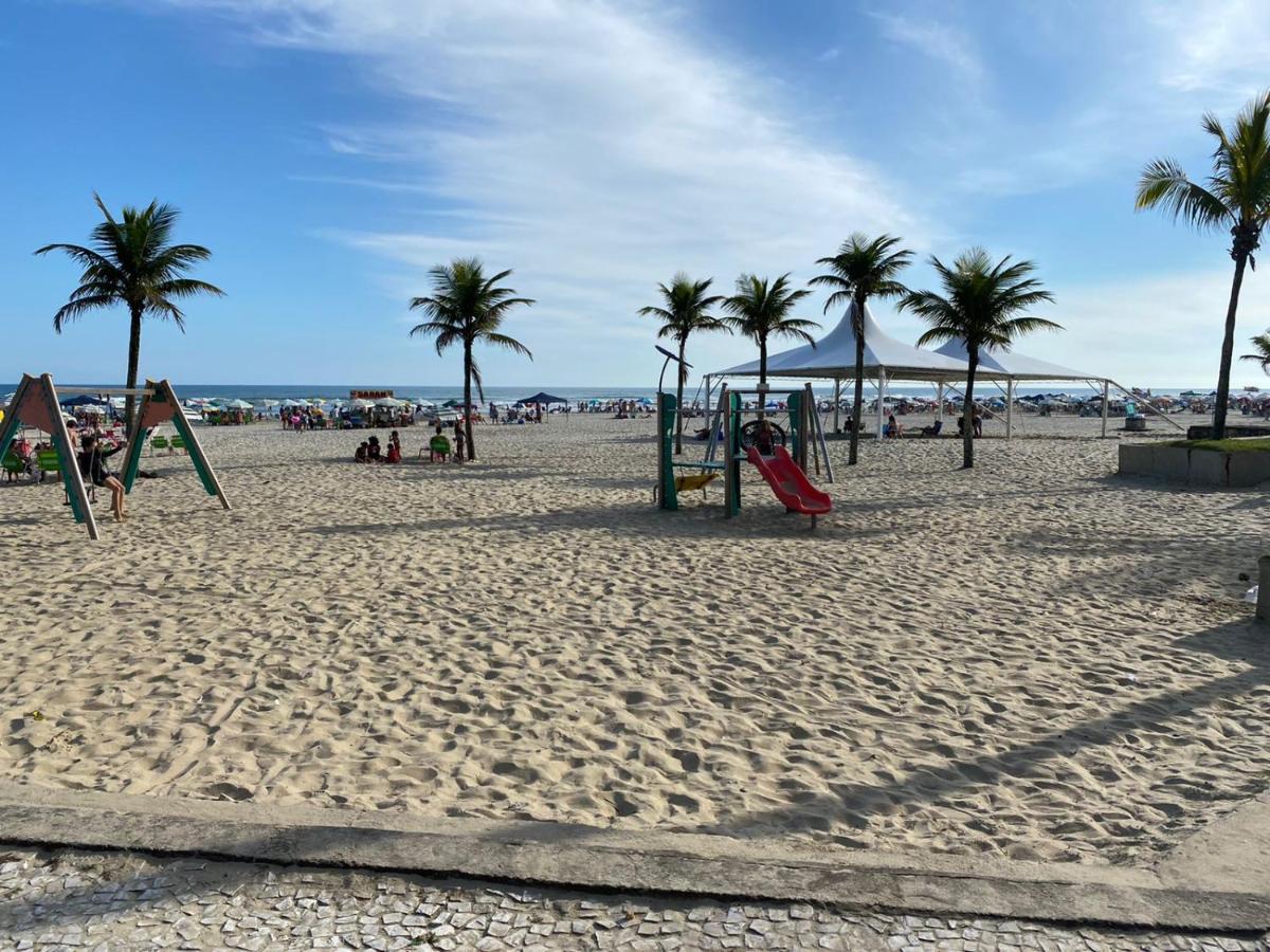 Praia Grande - Aviacao - Apto Estudio - 200 Mts Da Praia エクステリア 写真