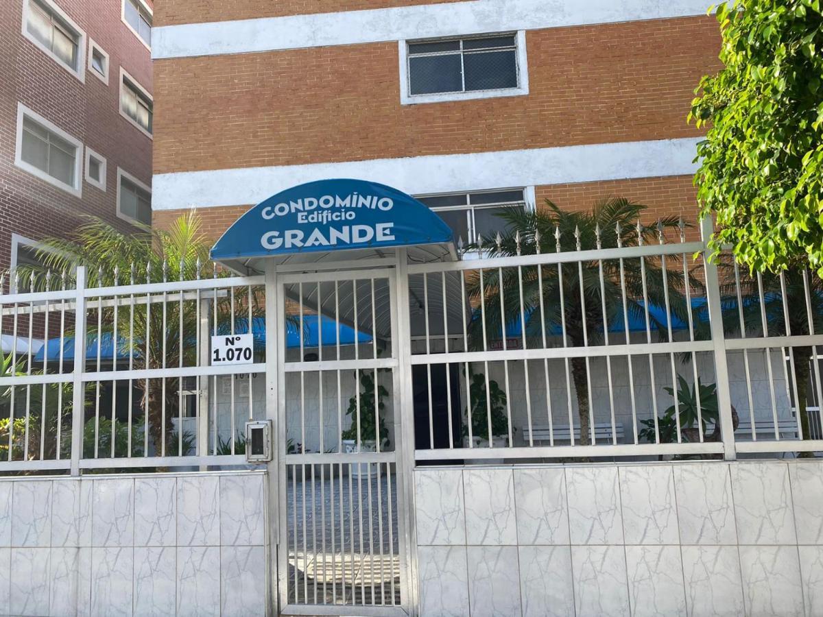 Praia Grande - Aviacao - Apto Estudio - 200 Mts Da Praia エクステリア 写真