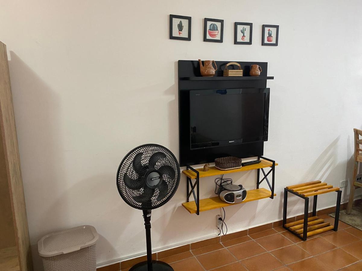 Praia Grande - Aviacao - Apto Estudio - 200 Mts Da Praia エクステリア 写真